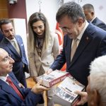 Cumhurbaşkan yardımcısı Sayın Cevdet Yılmaz’ a Dersim Tarihi ve Zazaca dili ile yazılan Tarıxe Dersim adlı eserlerimi taktim ederken…28.08.2025 Ankara